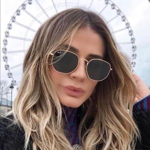 Ray-Ban Hexagonal Flat Sunglasses black/gold
